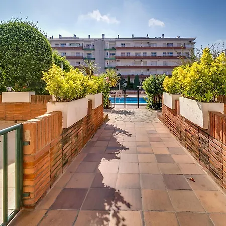 Vivalidays Edurne - - Costa Brava Apartment *