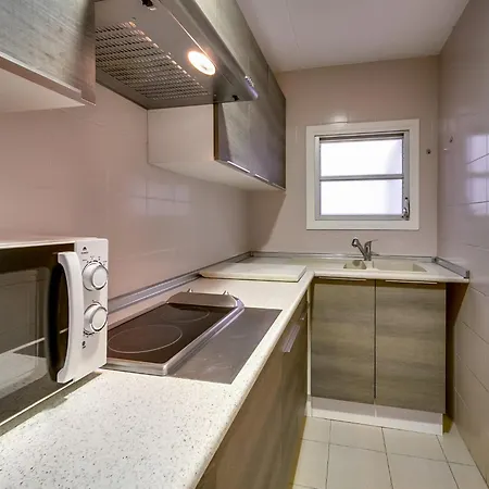Vivalidays Edurne - - Costa Brava Apartment Blanes
