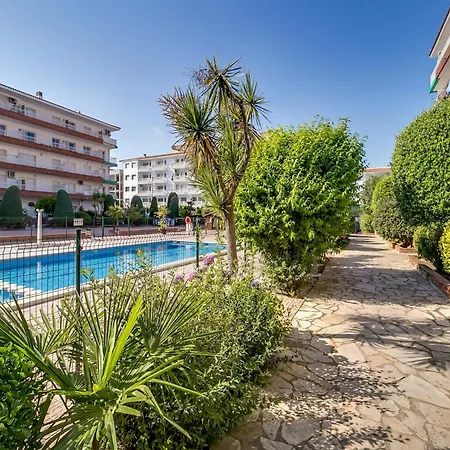 Vivalidays Edurne - - Costa Brava Apartment Blanes